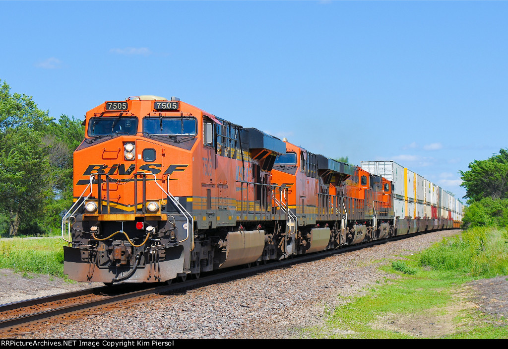 BNSF 7505